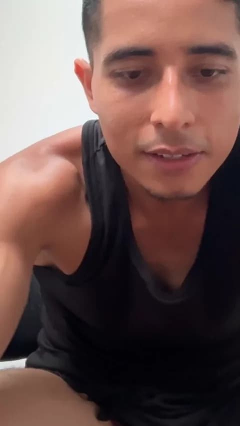Alex_del_Toro @ Cam4 • Recorded May 1, 2026 18:20 • 47m