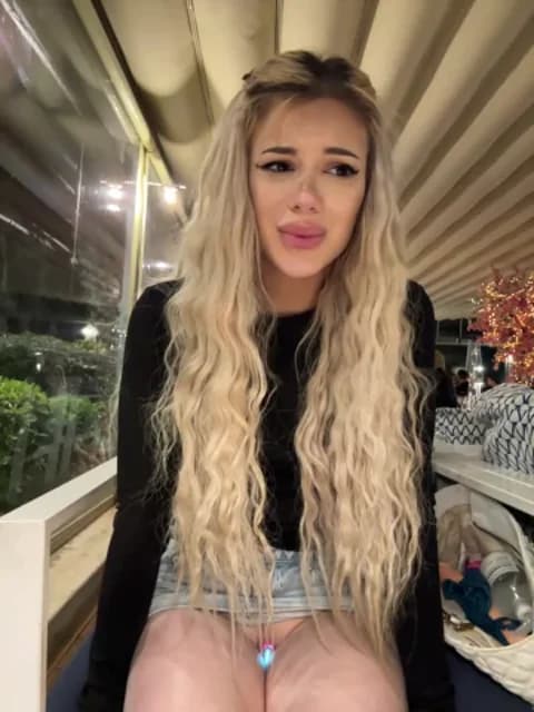 AlyssaFoxx_ @ Stripchat • Recorded April 10, 2026 18:55 • 32m