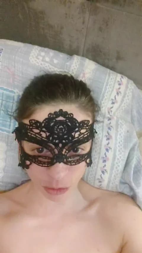 Ana1994 @ Cam4 • Recorded April 21, 2026 24:30 • 45m