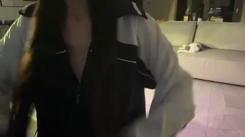 Bella-999 @ Stripchat • Recorded January 20, 2026 18:15 • 34m