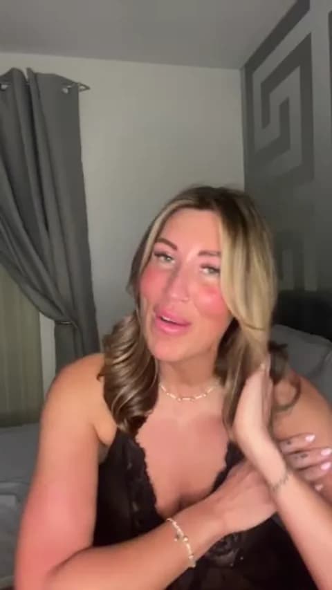 CurvyMILF_Sienna @ Stripchat • Recorded March 11, 2026 21:48 • 31m