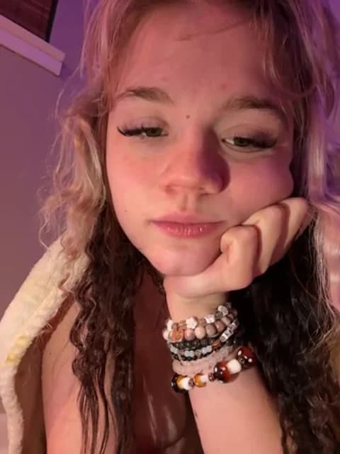 Cutiepiespanks @ Stripchat • Recorded January 20, 2026 04:04 • 40m