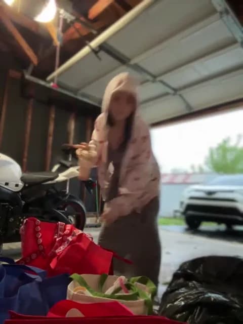 Cutiepiespanks @ Stripchat • Recorded April 26, 2026 24:08 • 35m