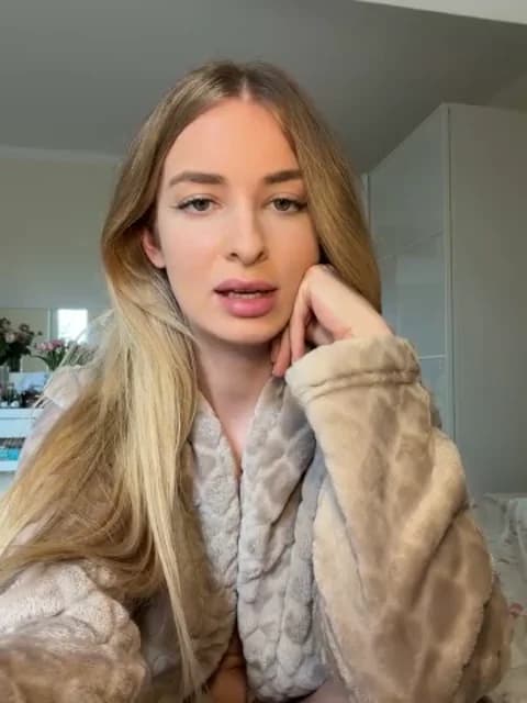 EvieEvans @ Stripchat • Recorded May 12, 2026 16:07 • 34m