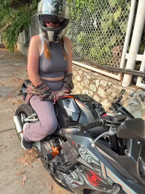 KatyKatS @ BongaCams • Recorded January 19, 2026 09:54 • 40m