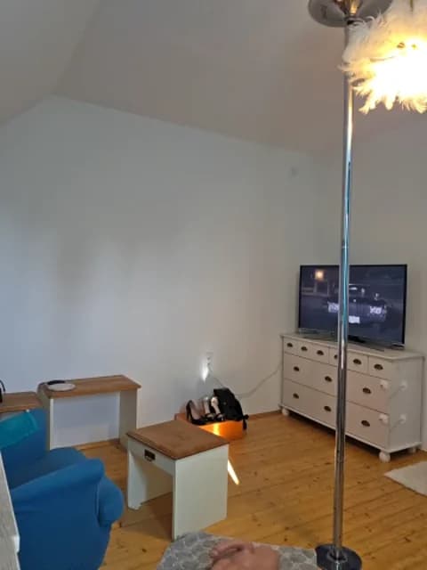 Klamsine @ Stripchat • Recorded April 25, 2026 07:25 • 44m