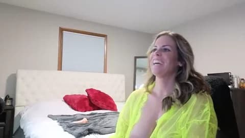 Koralynn_777 @ Stripchat • Recorded February 2, 2026 07:07 • 40m