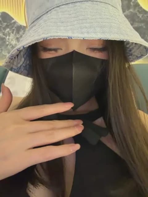 Lucky-cat88 @ Stripchat • Recorded March 8, 2026 14:18 • 41m