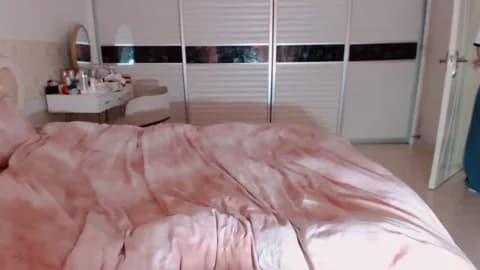 Miu1_girl @ Stripchat • Recorded March 25, 2026 05:34 • 36m