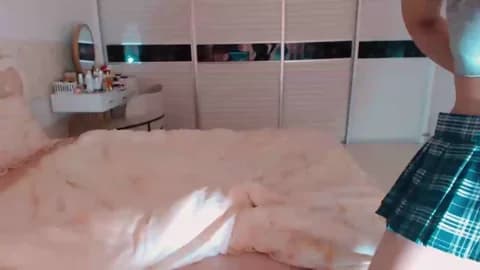 Miu1_girl @ Stripchat • Recorded May 14, 2026 04:44 • 34m