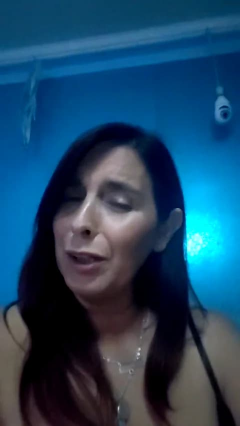 Pelirroja_69 @ Cam4 • Recorded April 25, 2026 03:12 • 37m