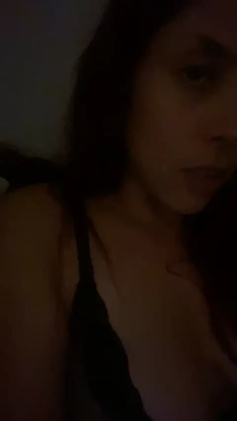 Reedgyal @ Cam4 • Recorded March 14, 2026 05:21 • 36m