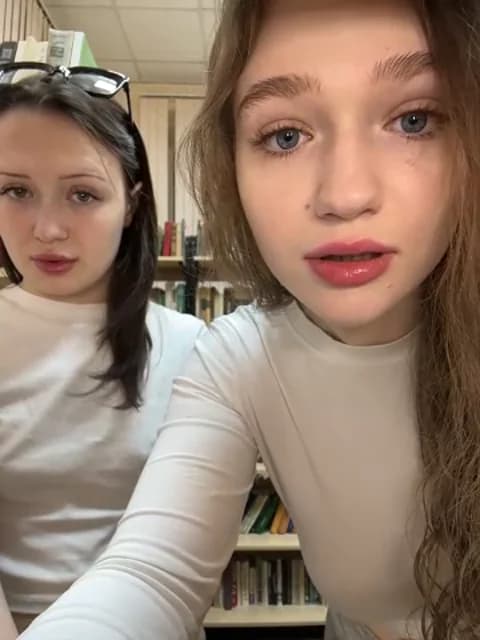 RussianWoman @ Stripchat • Recorded March 26, 2026 04:03 • 44m