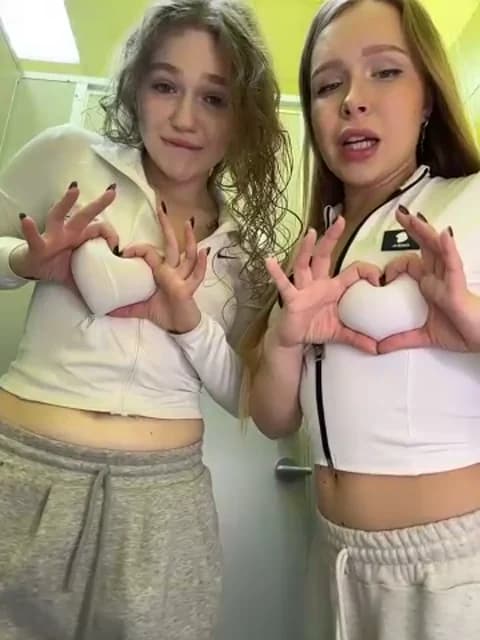 RussianWoman @ Stripchat • Recorded March 27, 2026 05:10 • 34m