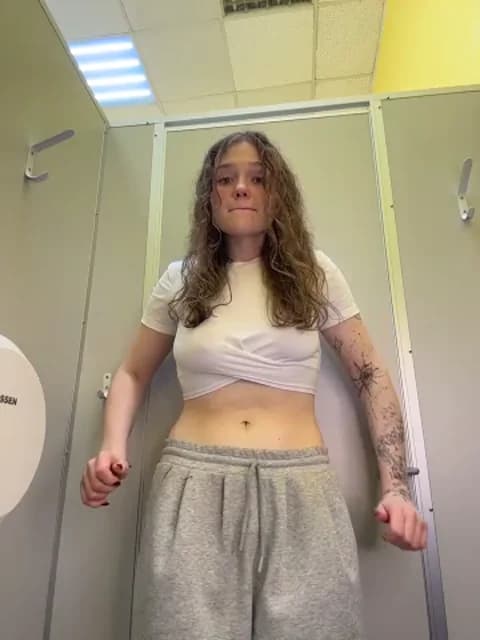 RussianWoman @ Stripchat • Recorded May 2, 2026 11:27 • 38m