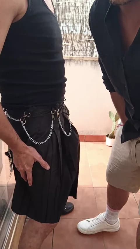 Spanish_Couple2 @ Cam4 • Recorded April 14, 2026 09:37 • 49m