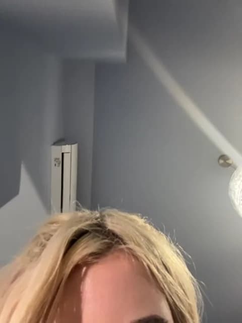 Steffi_Snowbunny @ Stripchat • Recorded January 11, 2026 23:30 • 30m