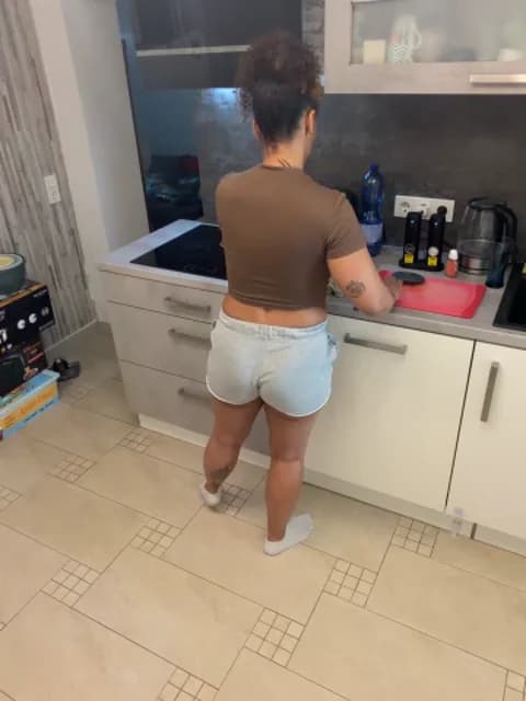 SweetPetiteNoir @ Stripchat • Recorded May 18, 2026 08:12 • 56m