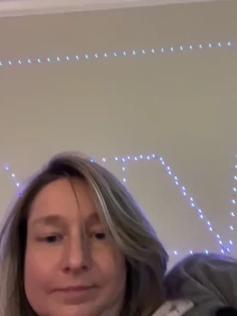 Vivian_MayXxX @ Stripchat • Recorded May 16, 2026 03:23 • 61m