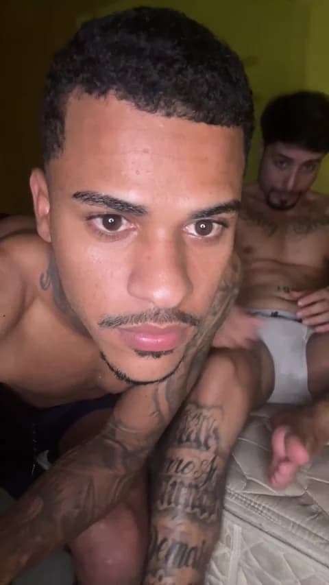 WellingtonDot77 @ Cam4 • Recorded April 7, 2026 03:14 • 34m