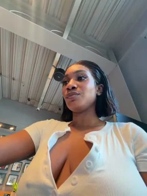 ___Nessa @ Stripchat • Recorded May 9, 2026 13:28 • 44m