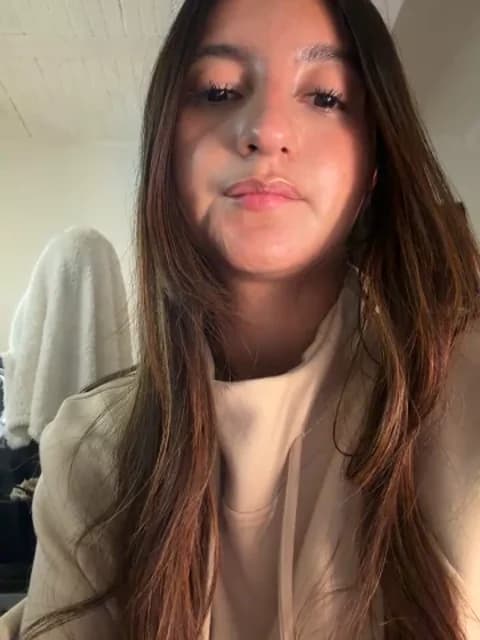 aly_golden_ @ Stripchat • Recorded March 16, 2026 02:11 • 42m