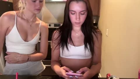 alyydanielle @ Chaturbate • Recorded April 30, 2026 21:42 • 31m