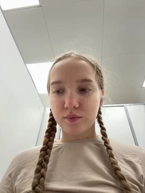 bambi_lu @ Stripchat • Recorded January 20, 2026 21:15 • 51m