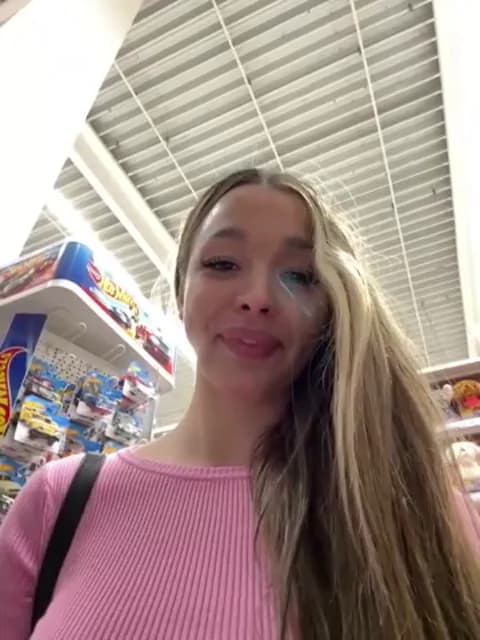 barbiehumpxxx @ Stripchat • Recorded May 17, 2026 19:52 • 39m