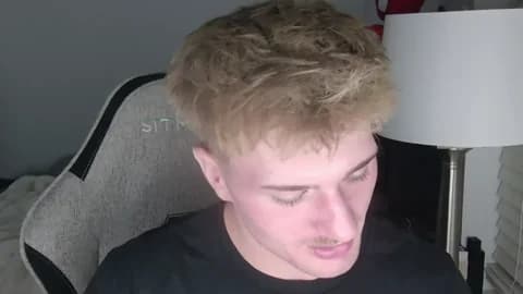 brentbarbasol @ Chaturbate • Recorded April 3, 2026 05:40 • 120m