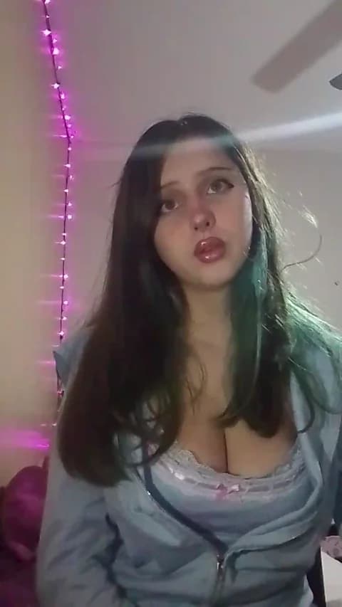 cherria @ Cam4 • Recorded May 6, 2026 05:33 • 87m
