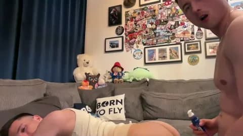 daveandben @ Chaturbate • Recorded May 2, 2026 02:40 • 94m