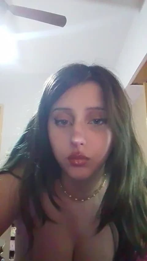 gladysjunior @ Cam4 • Recorded March 9, 2026 04:01 • 32m