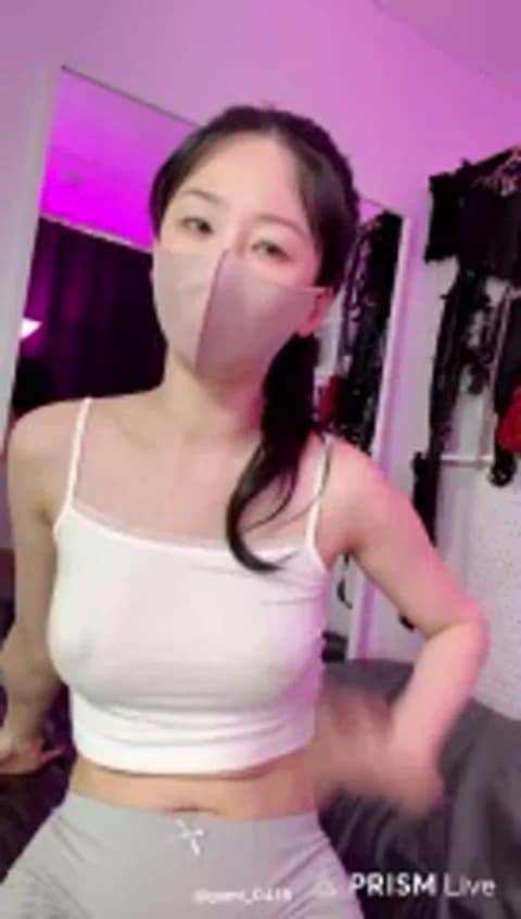 gumi_0418 @ Stripchat • Recorded May 7, 2026 01:18 • 61m