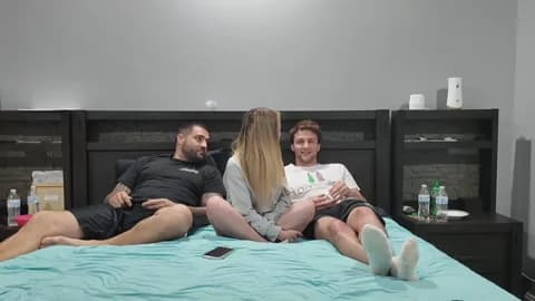 kjbennet @ Chaturbate • Recorded March 10, 2026 04:01 • 82m