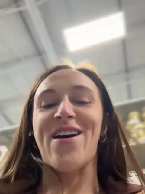 lunagirl13 @ Stripchat • Recorded March 17, 2026 03:16 • 33m