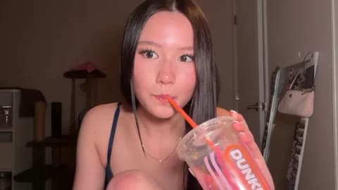 luvvivii @ Stripchat • Recorded April 22, 2026 03:02 • 30m