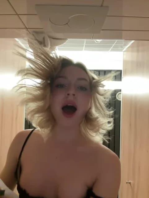 melissa_grr @ Stripchat • Recorded January 19, 2026 17:40 • 50m