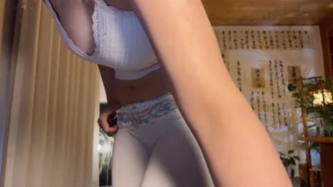 meowLili @ Stripchat • Recorded May 13, 2026 09:05 • 31m