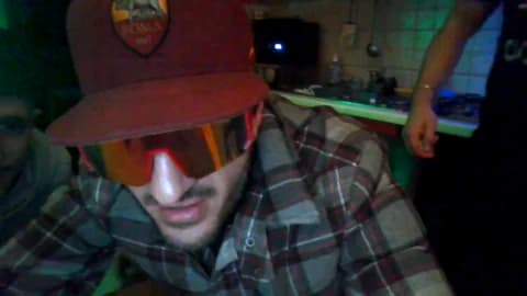 molenoxx @ Cam4 • Recorded May 6, 2026 23:37 • 41m