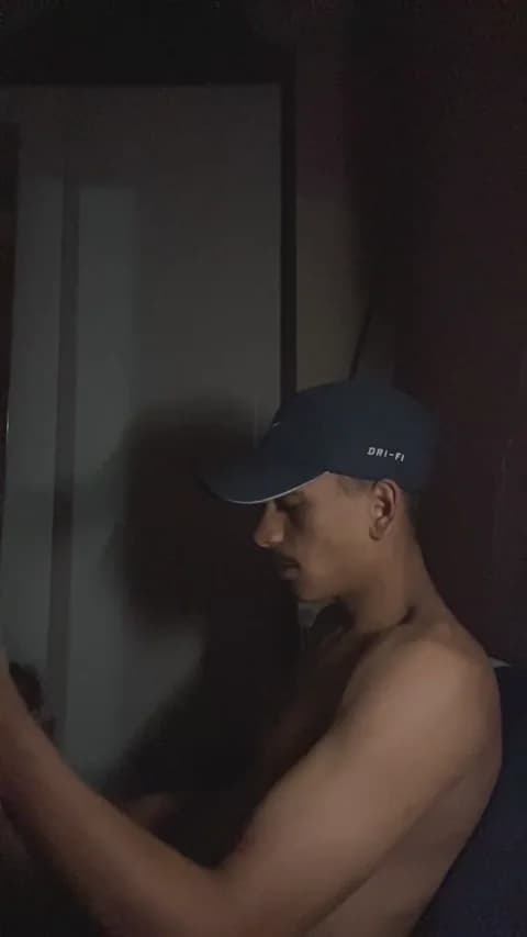 oBaiano09 @ Cam4 • Recorded April 30, 2026 02:55 • 70m