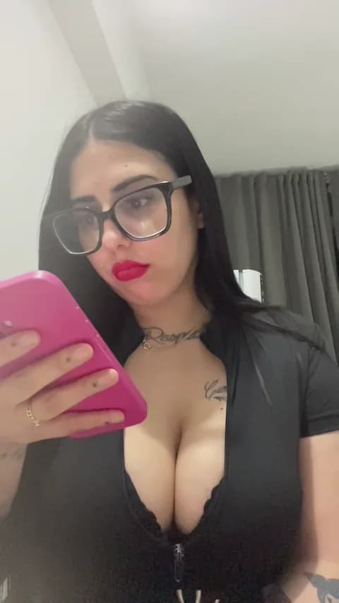 paris888hot @ Cam4 • Recorded May 6, 2026 05:33 • 36m