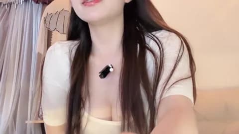 qqqq0808 @ Stripchat • Recorded April 4, 2026 05:18 • 78m