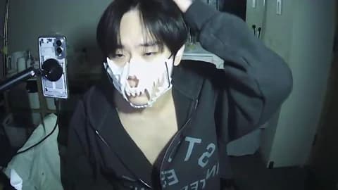 sdamvo2 @ Stripchat • Recorded January 17, 2026 12:43 • 65m