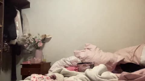 taniafabiana69 @ Cam4 • Recorded April 5, 2026 04:22 • 100m