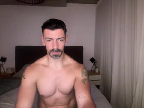 vanessato @ Stripchat • Recorded April 27, 2026 01:13 • 33m