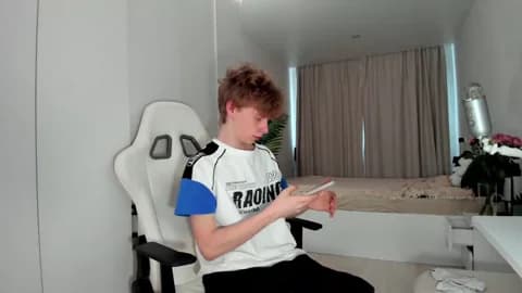 wawesuck @ Chaturbate • Recorded March 11, 2026 12:08 • 97m