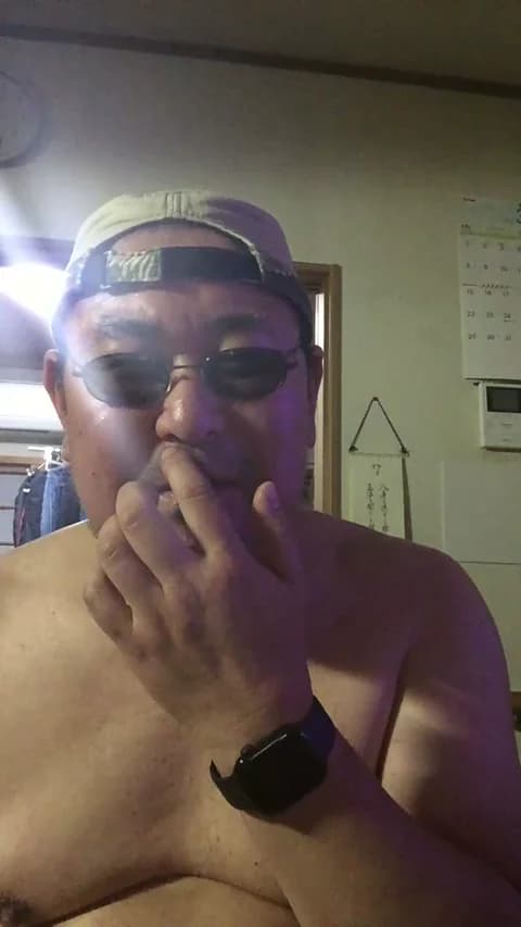 yoyo802 @ Cam4 • Recorded March 7, 2026 17:00 • 35m