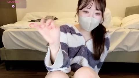 yura_ra_ra @ Stripchat • Recorded May 11, 2026 10:43 • 50m